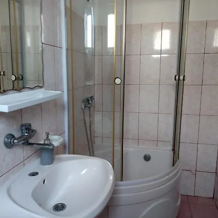 Casa Tin Ultracentral 게스트하우스 코스티네스티